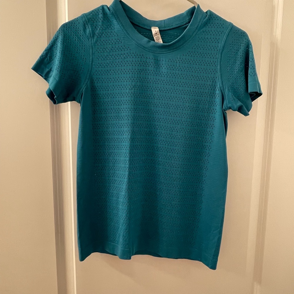 LULULEMON, Teal Swiftly Tech short sleeve t shirt, size 4